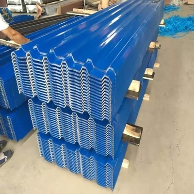 ISO 18001 JIS Mavi Metal Çatı Panelleri 7-30um Renkli Kaplı Oluklu Levhalar