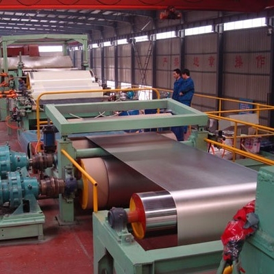 HRB95 Boyalı Galvalume Çelik Rulo 600 - 1250mm PPGI Renkli Rulo Levha